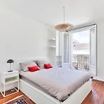 Family Apartment In 15Th